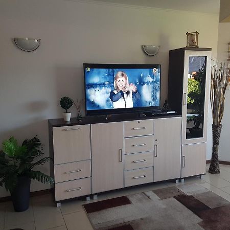 Apartament Z Basenem Do 8 Miejsc Noclegowych อุสตรอเนียมอร์สเกีย ภายนอก รูปภาพ